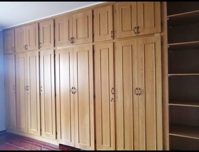 1 BEDROOM FLAT RENTED IN LENNOXTON